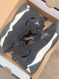 Air Jordan True Flight Sneakers