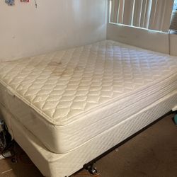 Full Size Bed