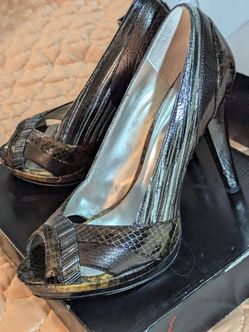 Carlos Santana ladies shoes size 7