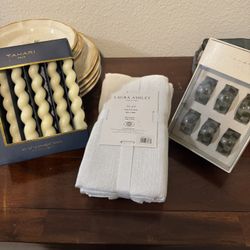 Hosting set, never used or opened