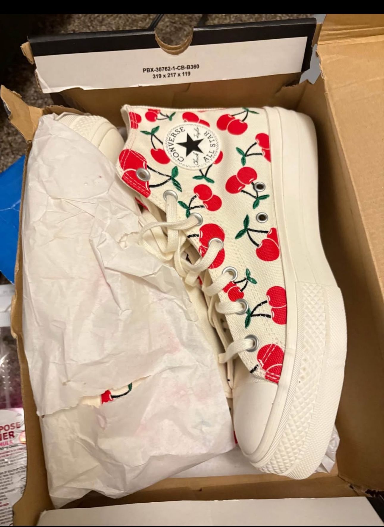 Converse for sale  (size 10.5 in women’s)