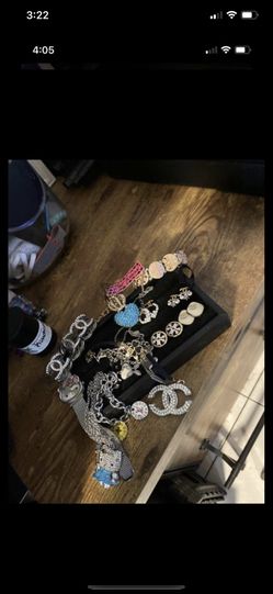 Womans jewelry $30