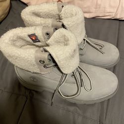 gray timberlands women