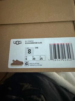 UGGS GOLDENSTAR CLOGS      Size 8 women