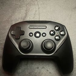 SteelSeries Nimbus+ Controller Like new