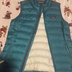 Girls Patagonia Vest Size 14-16