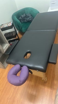 Massage table