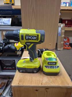 Ryobi PCL206 18V One+ Drill With Battery