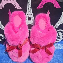 FUSHSIA PINK SLIPPERS W/RED BOWS