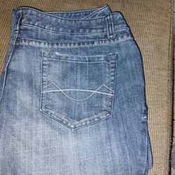 Woman's mossimo supply co. jeans size 17