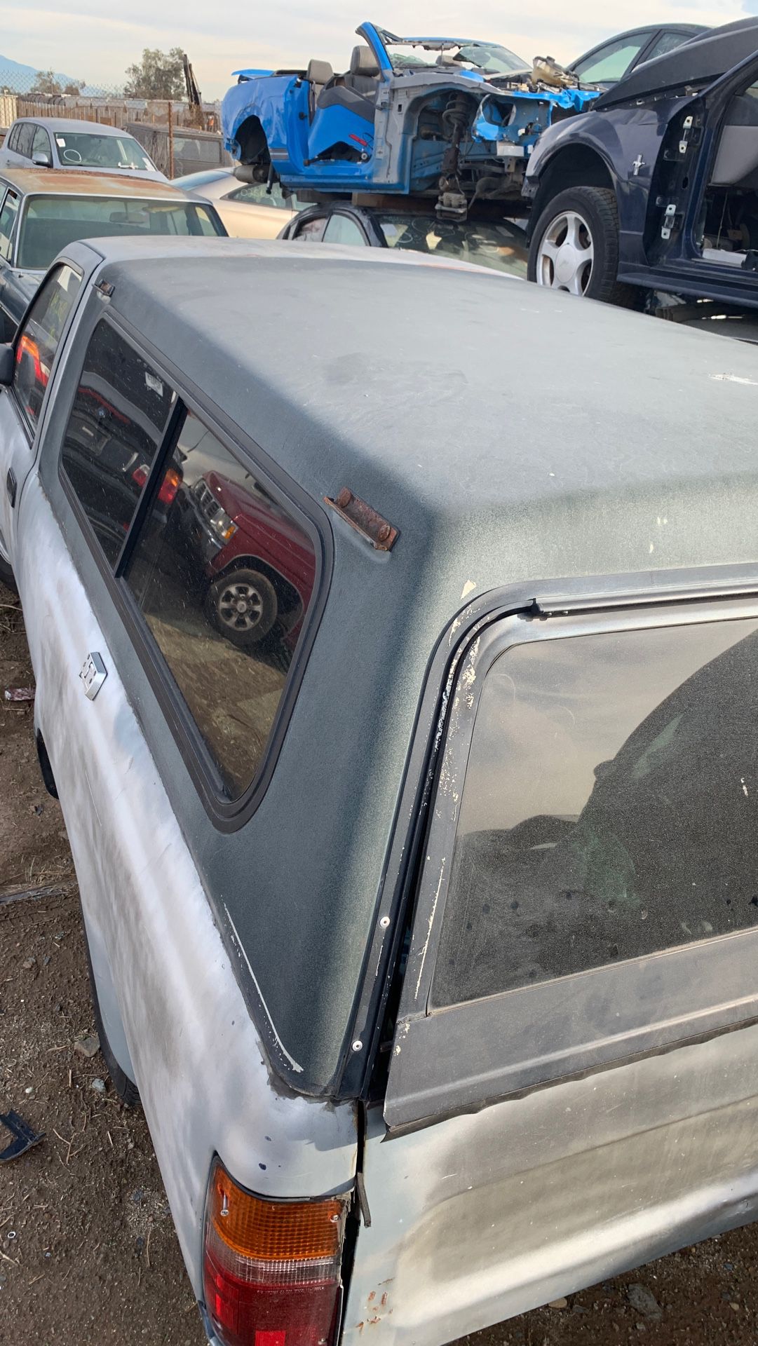 Camper shell for toyota pickup truck