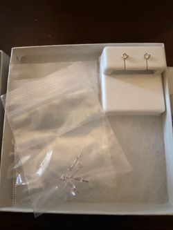 10k gold studs