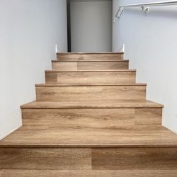 Vinyl Plank & Laminate