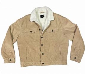  Low Top Timberland Boots And Elegant Cream FOREVER 21 Fleece Fur Trim Jacket 