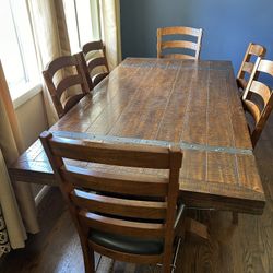 Amazing Large Sturdy Dining or Kitchen Table and Chairs