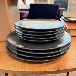 Plates and Glasses Bundle