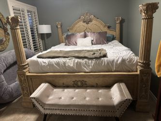 Beautiful Solid Wood Four-Poster CAL King Bedframe - Mattress Optional
