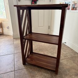 Wooden shelf - Great condition!