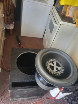 Subwoofer 15.  $300. 