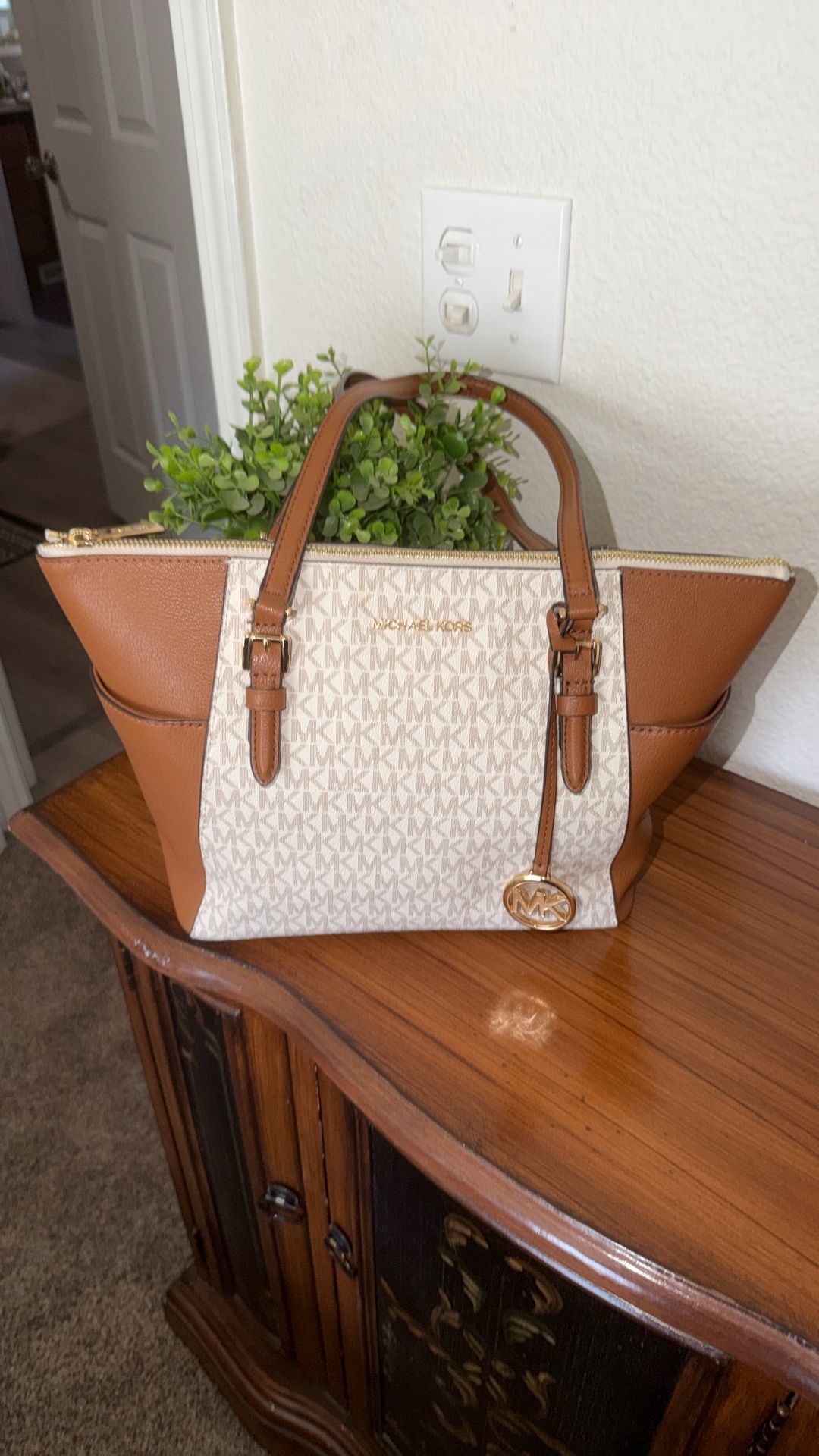 MK Tote