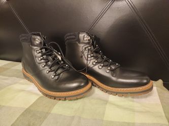 Brand New Goodfellow & Co Men’s Black Hiking Boots 10M