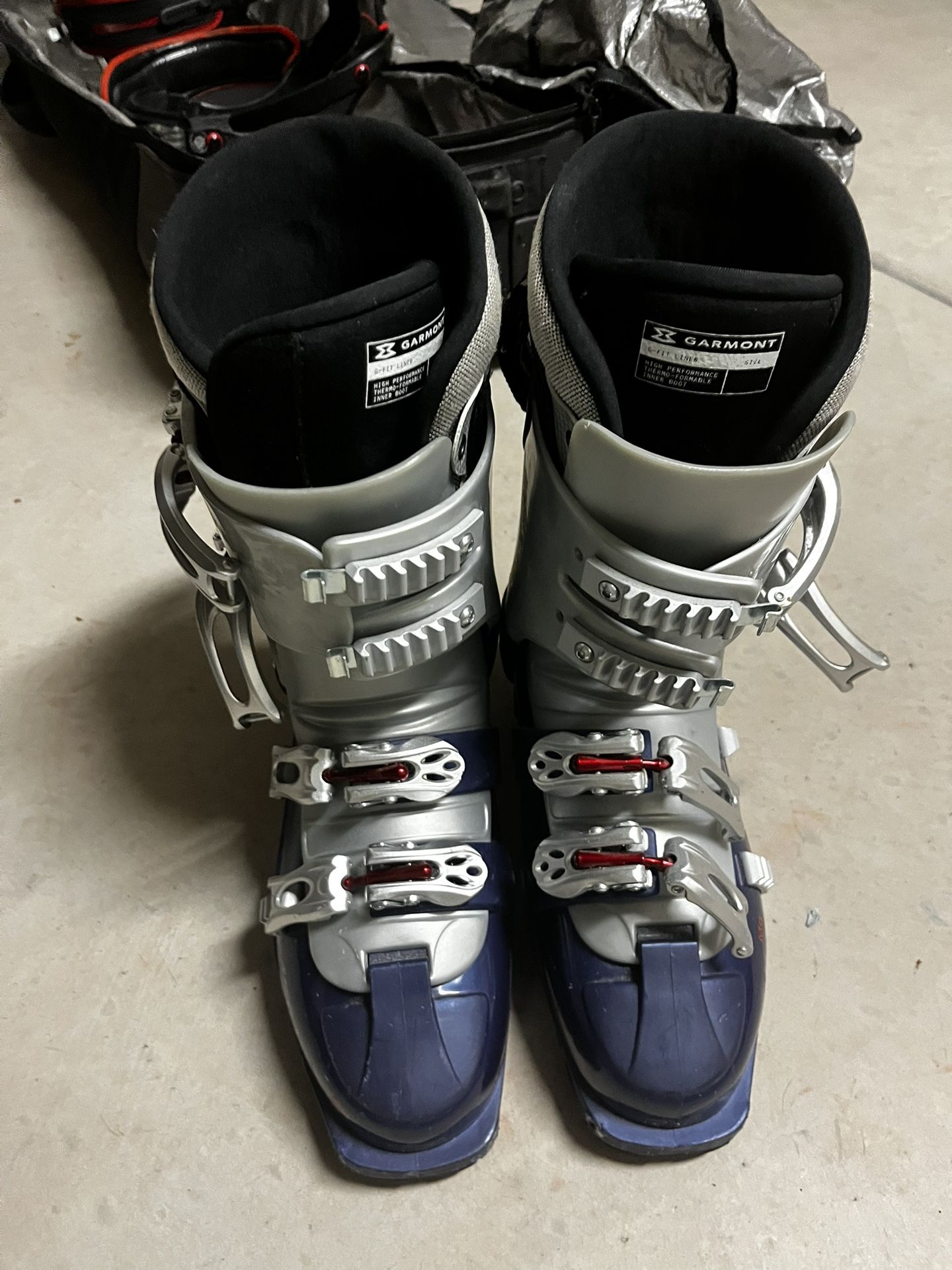 Garmont Megaride Touring Backcountry AT Ski Boots Size 9.5