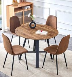 Durable 42" Round table and 4 PU Leather chairs