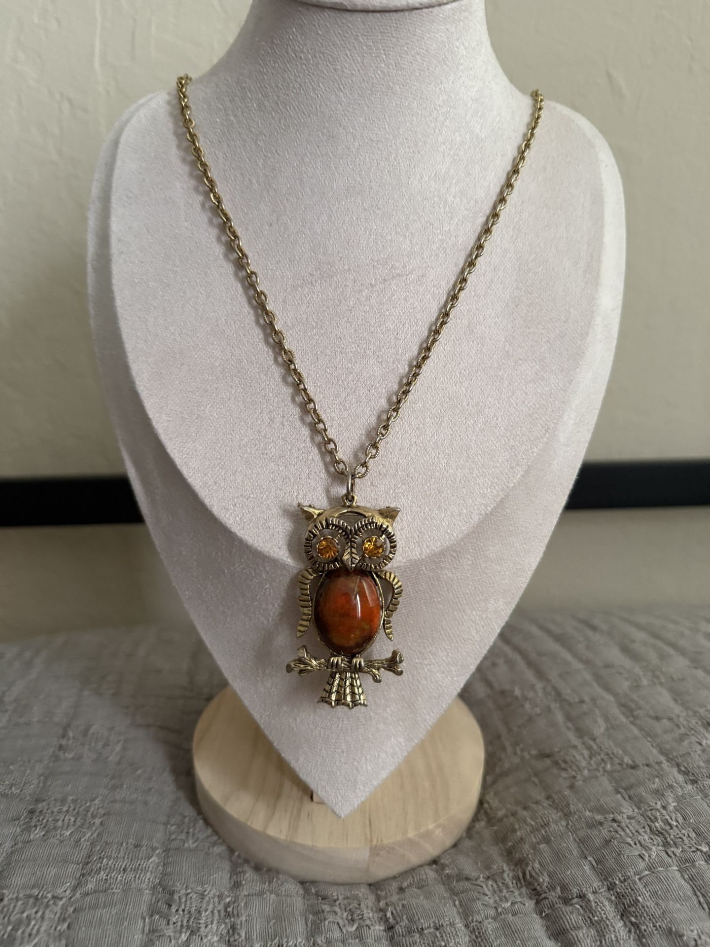 Owl pendant necklace