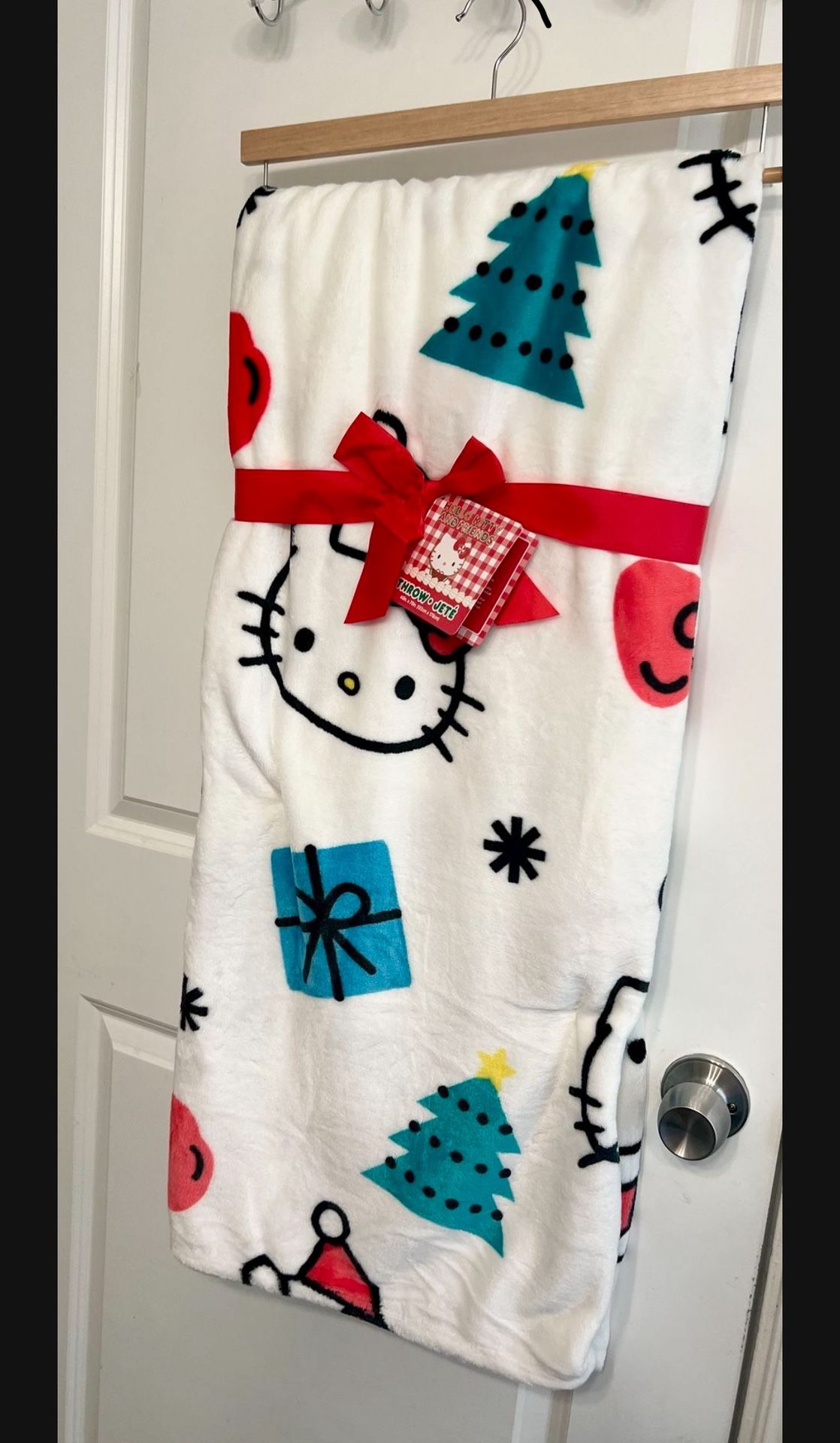 Hello Kitty Blanket