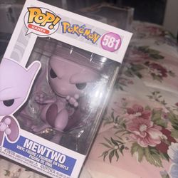 MewTWO FUNKO POP