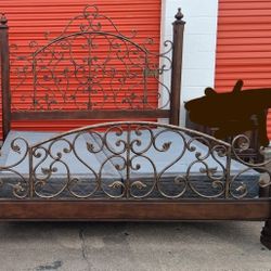 Kng Sz Bd Frm With Base Good Condition 