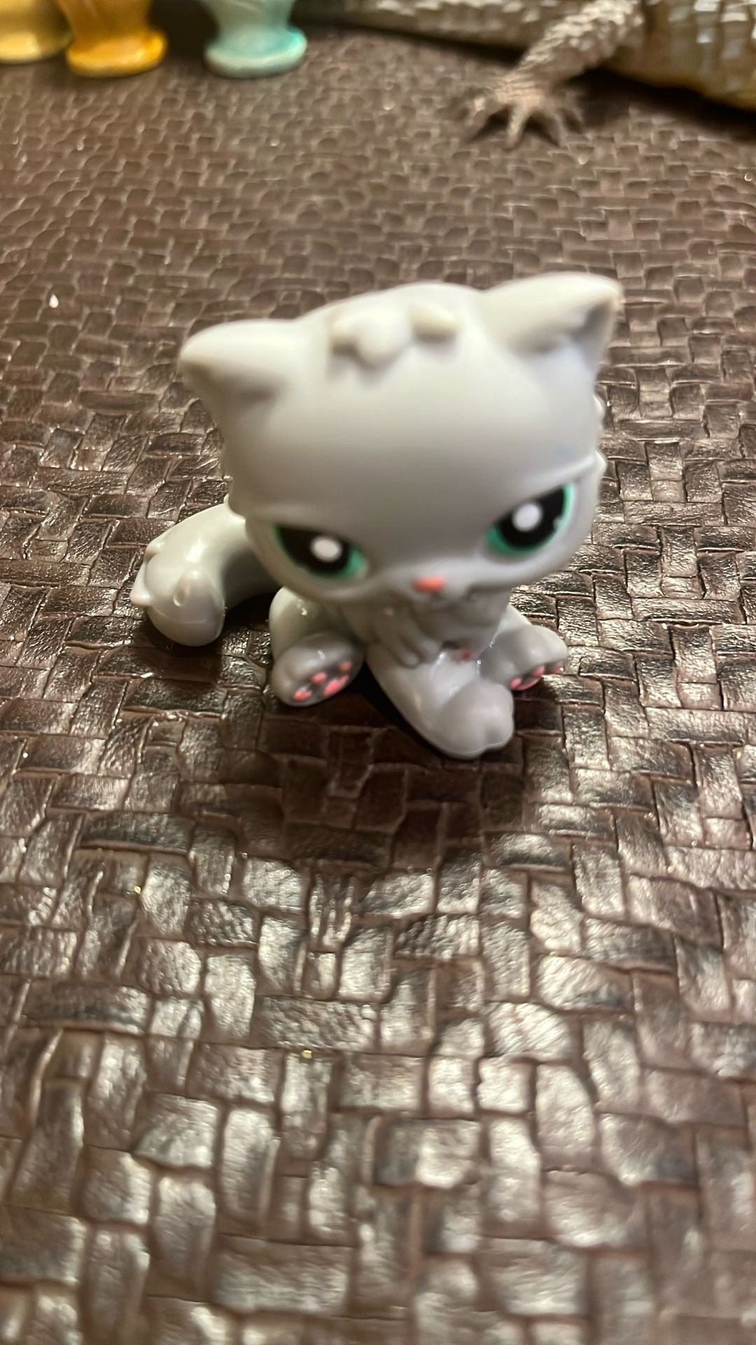 LPS Littlest Pet Shop 2005 Gray Persian Cat #82 Green Eyes Authentic
