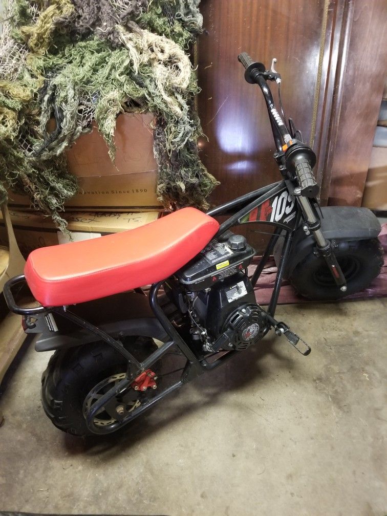 Mega Moto Gas Mini Bike Red & Black 105cc