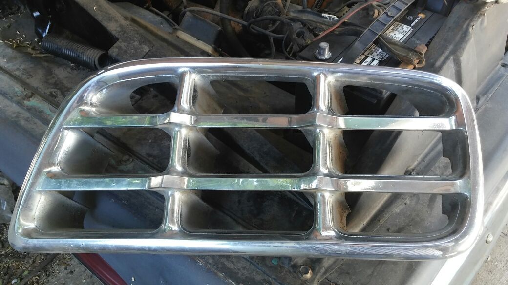 1955 Chrysler 300 Front grill driver side