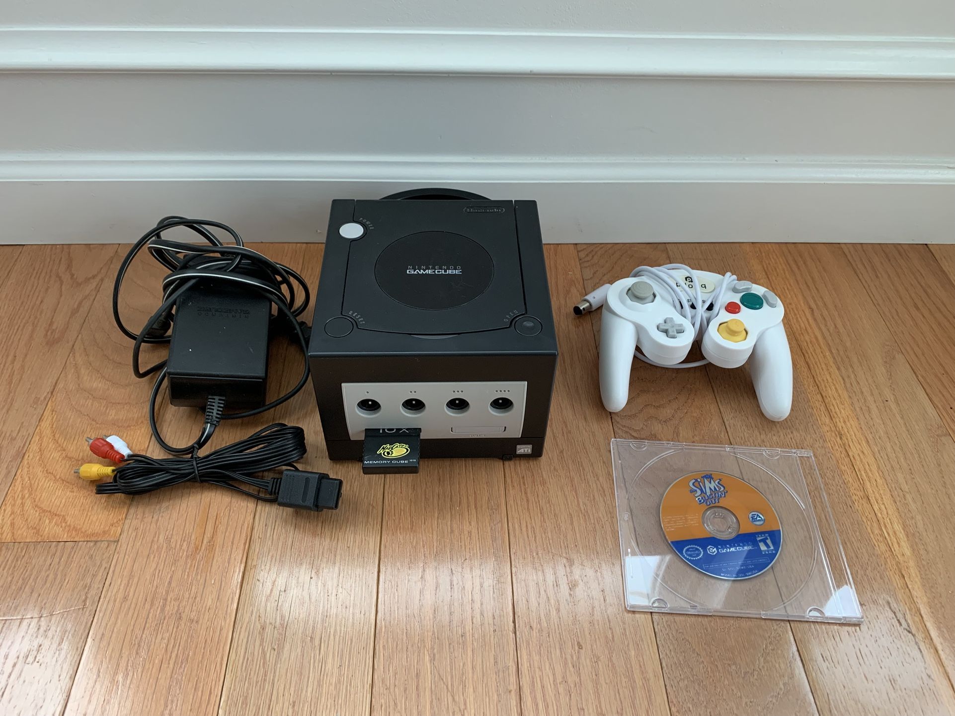 Nintendo Gamecube Bundle With Sims Controller, Memory Card And All Hook Ups