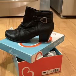 Black Ankle Boots 