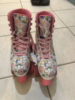 Girls Skates - Fits sizes 3 - 6