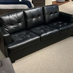 💥Hansall Living Room Set

💥👈Financing Available Only $10 Down Payment🥳