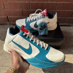 Caitlin Clark Kobe 5 Coconut Sz 12