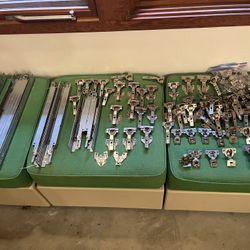 Miscellaneous Cabinet Hardware. 4 Undermount Soft Lose Drawer Slides With Blum Drawer Clips, And Over 60+ Cabinet Door Hinges