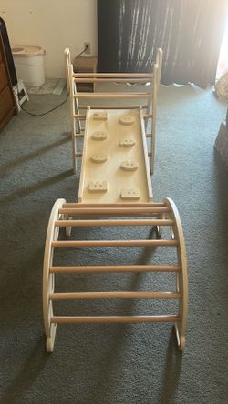 Indoor toddler climbing set