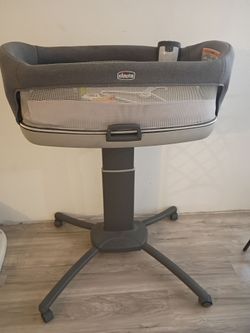 baby crib