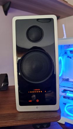 Logitech Z-Cinema 2.1 System w/ spare sub & right speaker, extension cable