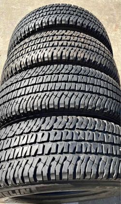 275/70/18 Michelin 🌟🌟 Vendo un set de llantas con 80% de vida las 4 🌟🌟🤩