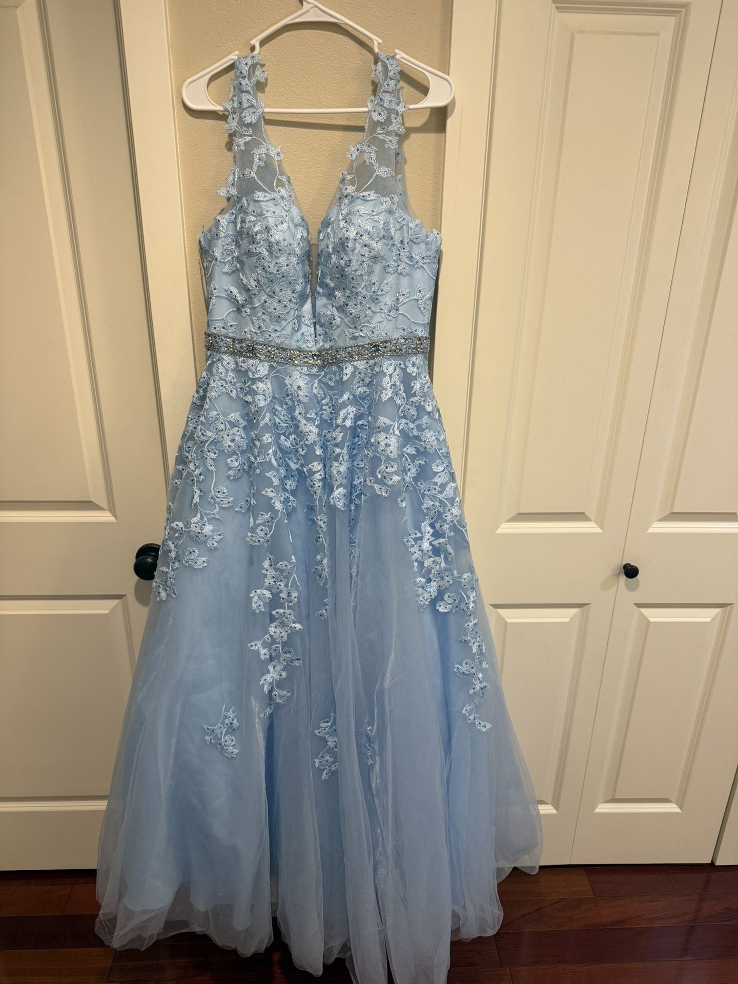 Light Blue Prom Dress (XL)