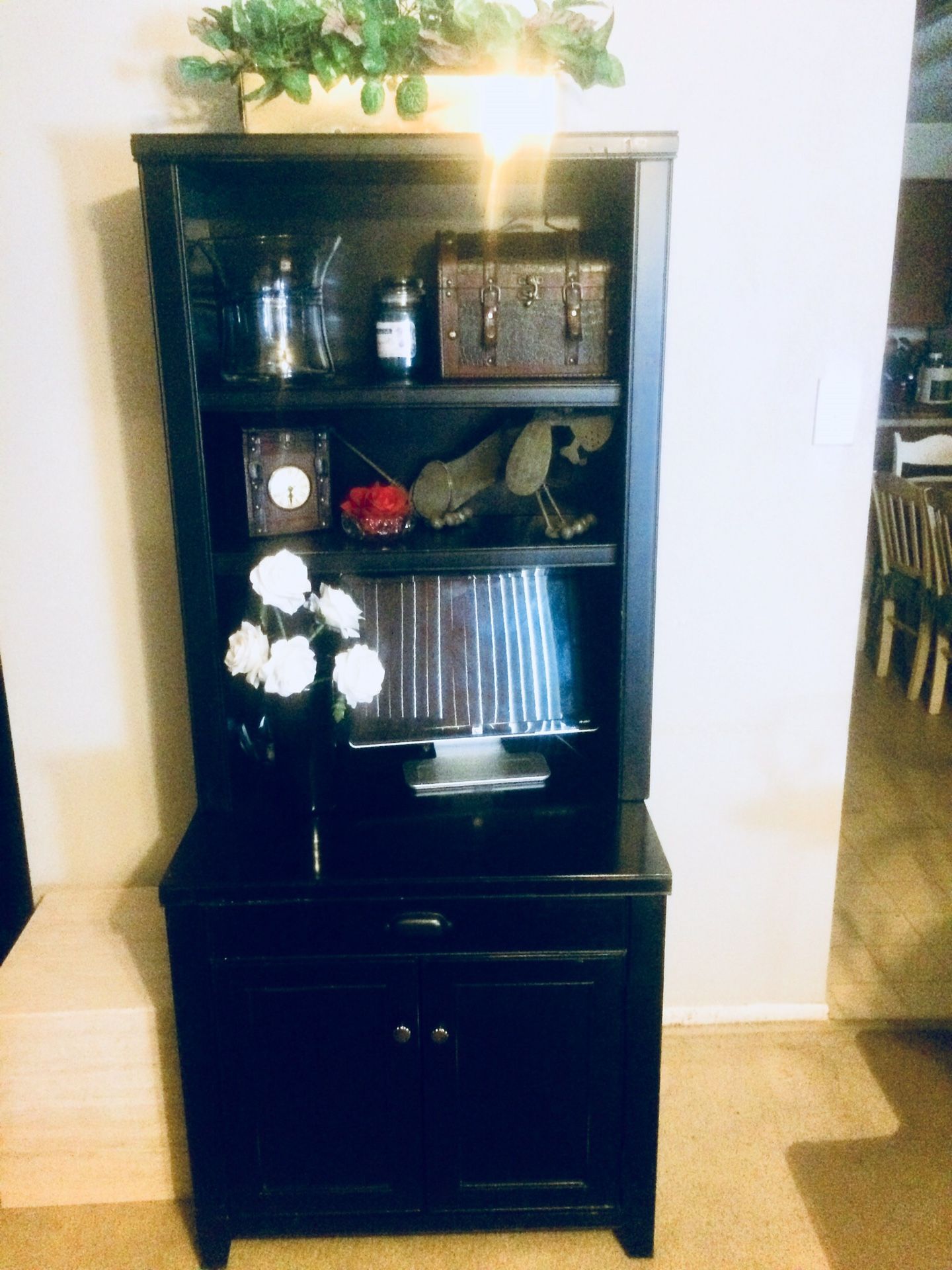 COMPUTER DESK WITH HUTCH (SOLID WOOD)/ BLACK (DISTRESSED LOOK)