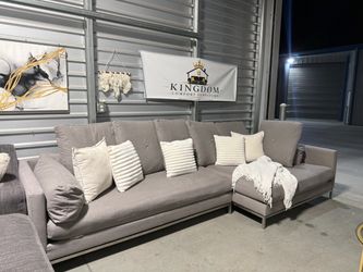 Oversized Sectional couch DELIVERY AVAILABLE 🚚