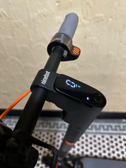 Nine bot f30 whit charger