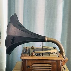 Phonograph