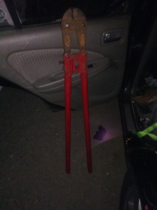 Huge Bolt Cutters